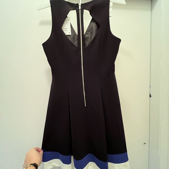 H&M Black and Blue Mini Dress with White Accents - Picture 2 of 3